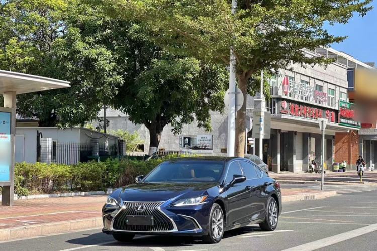 Used Lexus ES 2020 260 Excellence Edition Guazi used car, China used car export, Used car for sale, Used  cars, Cheapest cars for sale