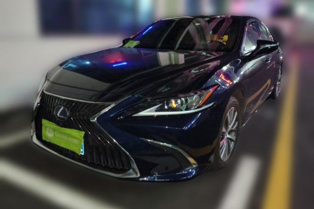 Used Lexus ES 2020 300h Premier Edition