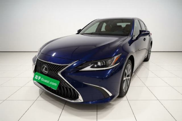 Ojetý Lexus ES 2020 200 Excellence Edition