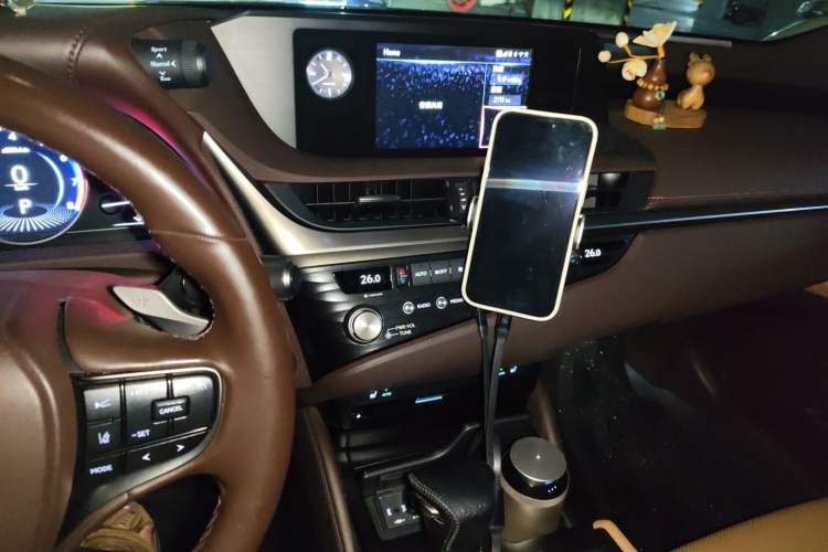 Used Lexus ES 2020 200 Excellence Edition Audio And AC Panel
