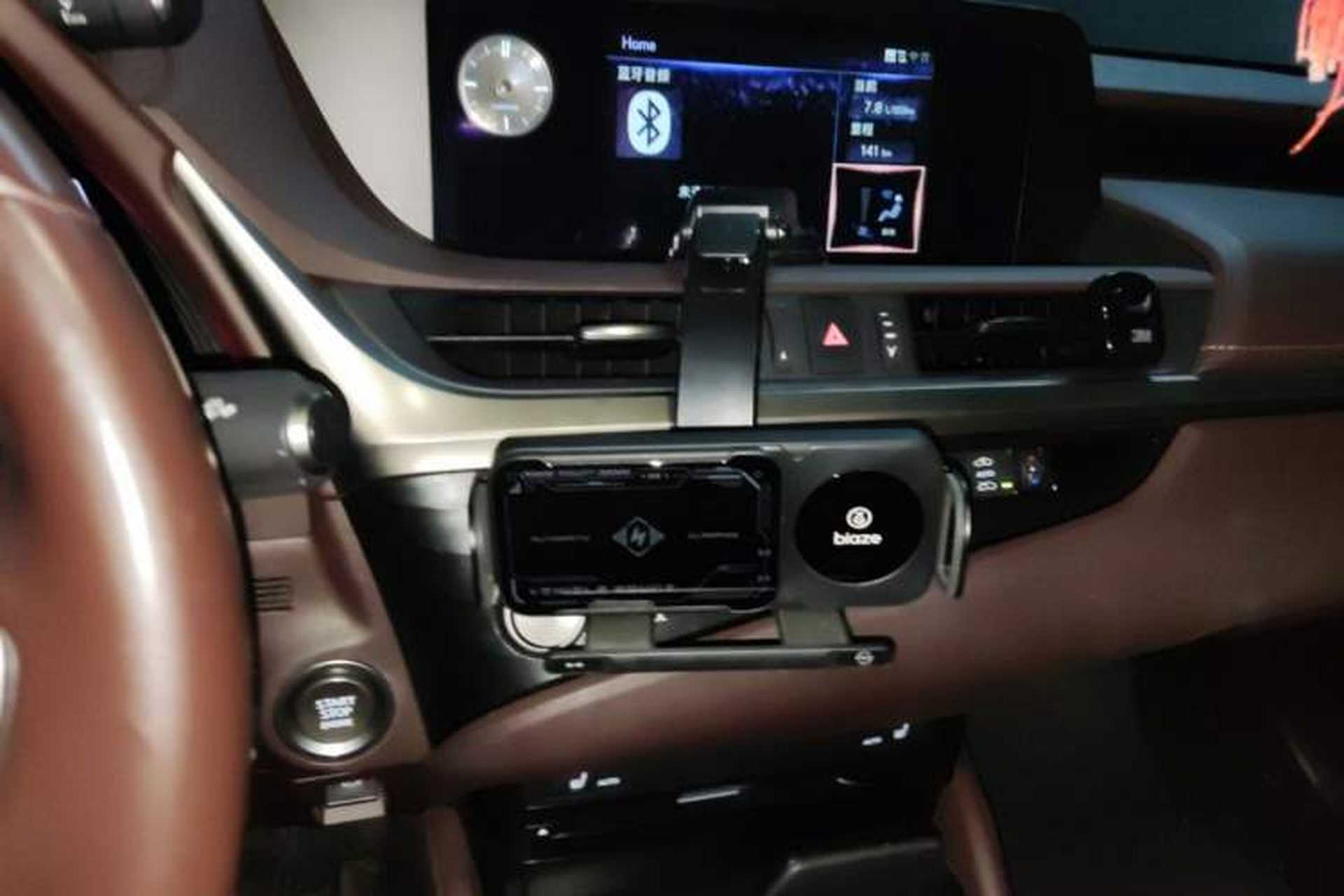 Used Lexus ES 2020 200 Excellence Edition Audio And AC Panel