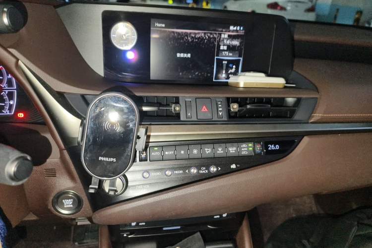 Used Lexus ES 2020 200 Excellence Edition Audio And AC Panel
