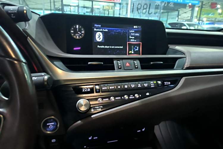 Used Lexus ES 2020 300h Premier Edition Audio And AC Panel