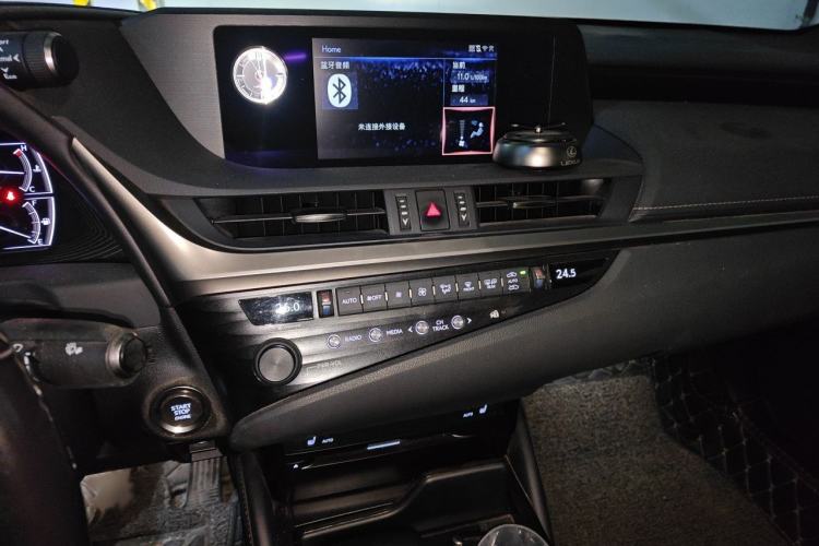 Used Lexus ES 2020 200 Excellence Edition Audio And AC Panel
