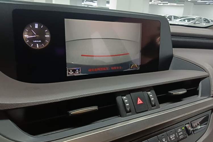 Used Lexus ES 2020 200 Excellence Edition Audio And AC Panel