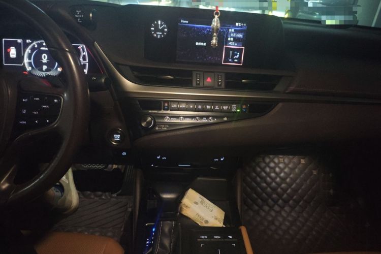 Used Lexus ES 2020 200 Excellence Edition Audio And AC Panel