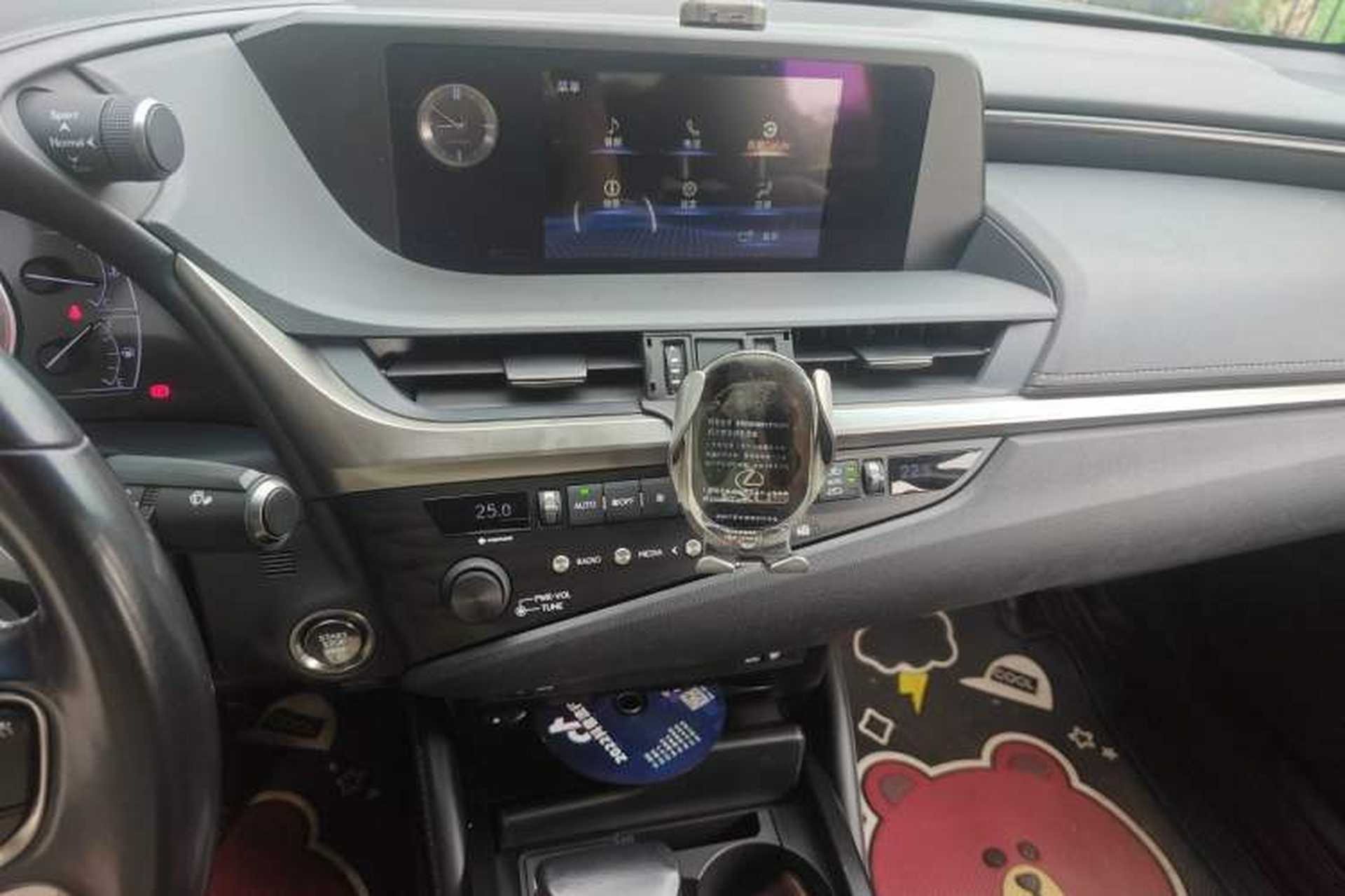 Used Lexus ES 2020 200 Excellence Edition Audio And AC Panel