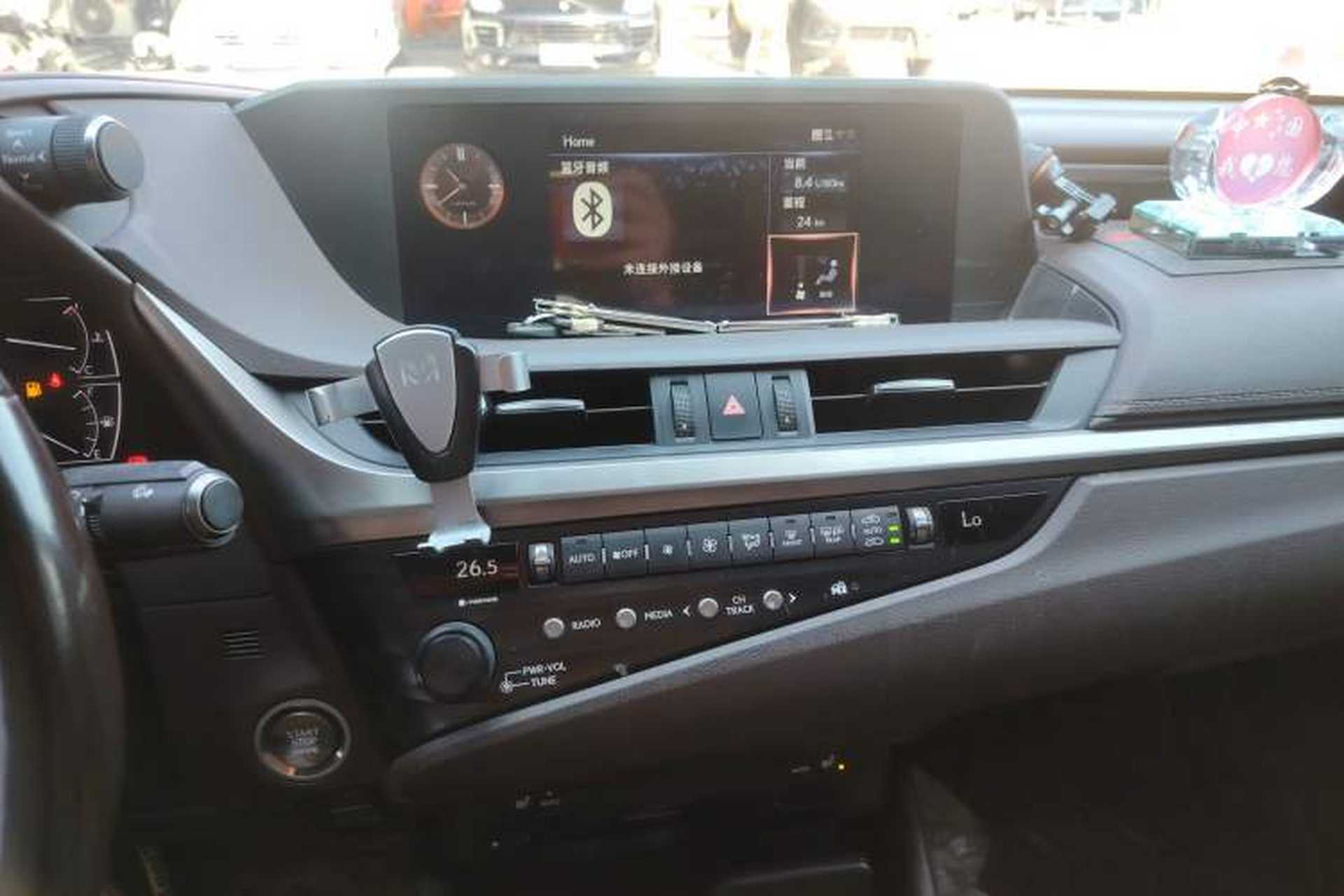 Used Lexus ES 2020 200 Excellence Edition Audio And AC Panel