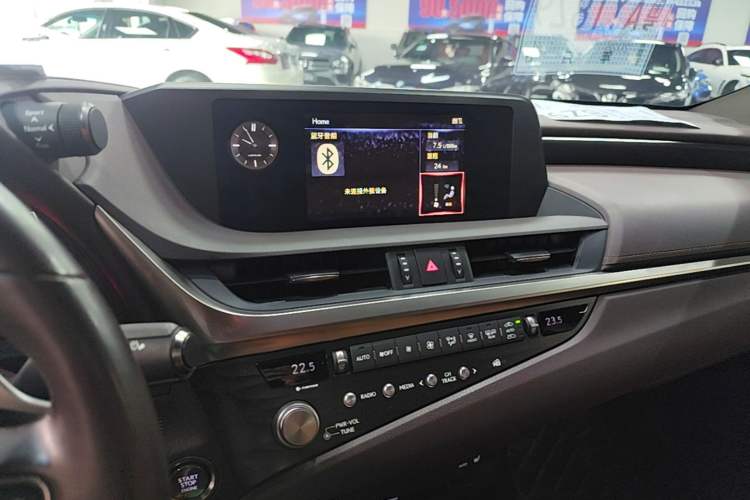 Used Lexus ES 2020 200 Excellence Edition Audio And AC Panel