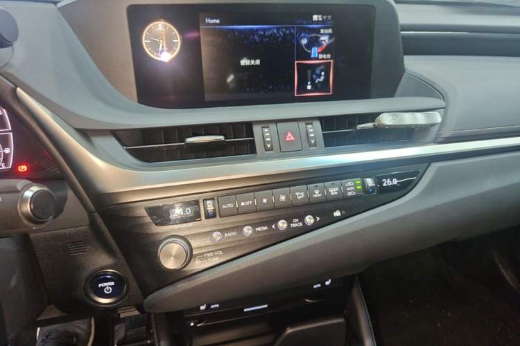 Used Lexus ES 2020 300h Premier Edition Audio And AC Panel