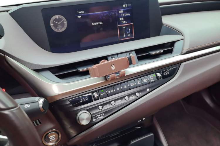 Used Lexus ES 2020 200 Excellence Edition Audio And AC Panel