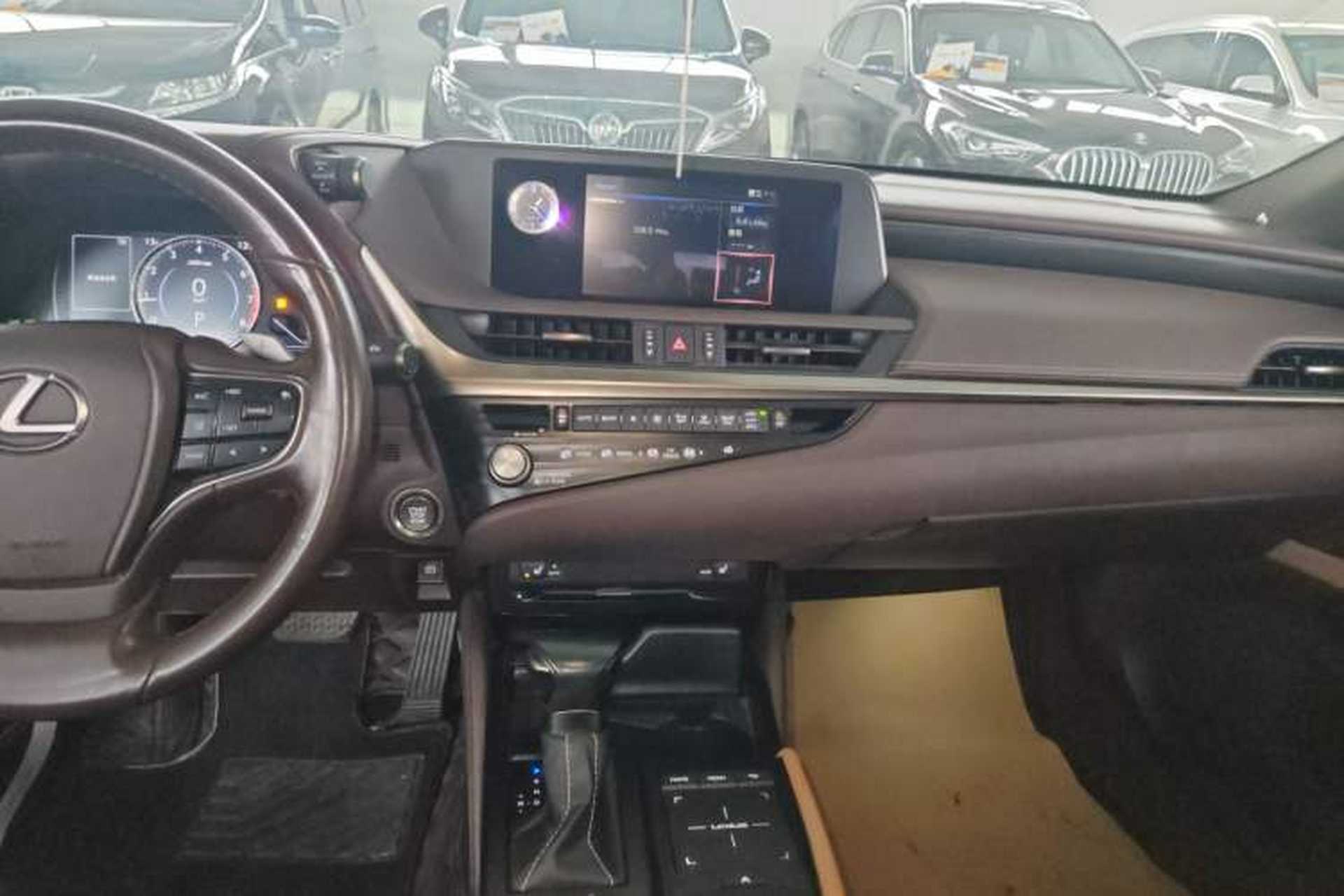 Used Lexus ES 2020 200 Excellence Edition Audio And AC Panel