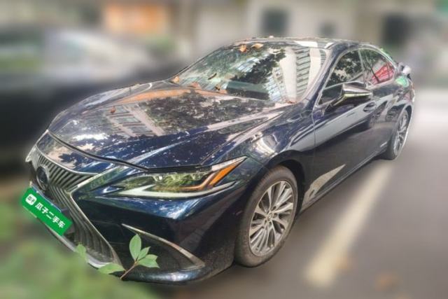 Used Lexus ES 2020 300h Deluxe Edition