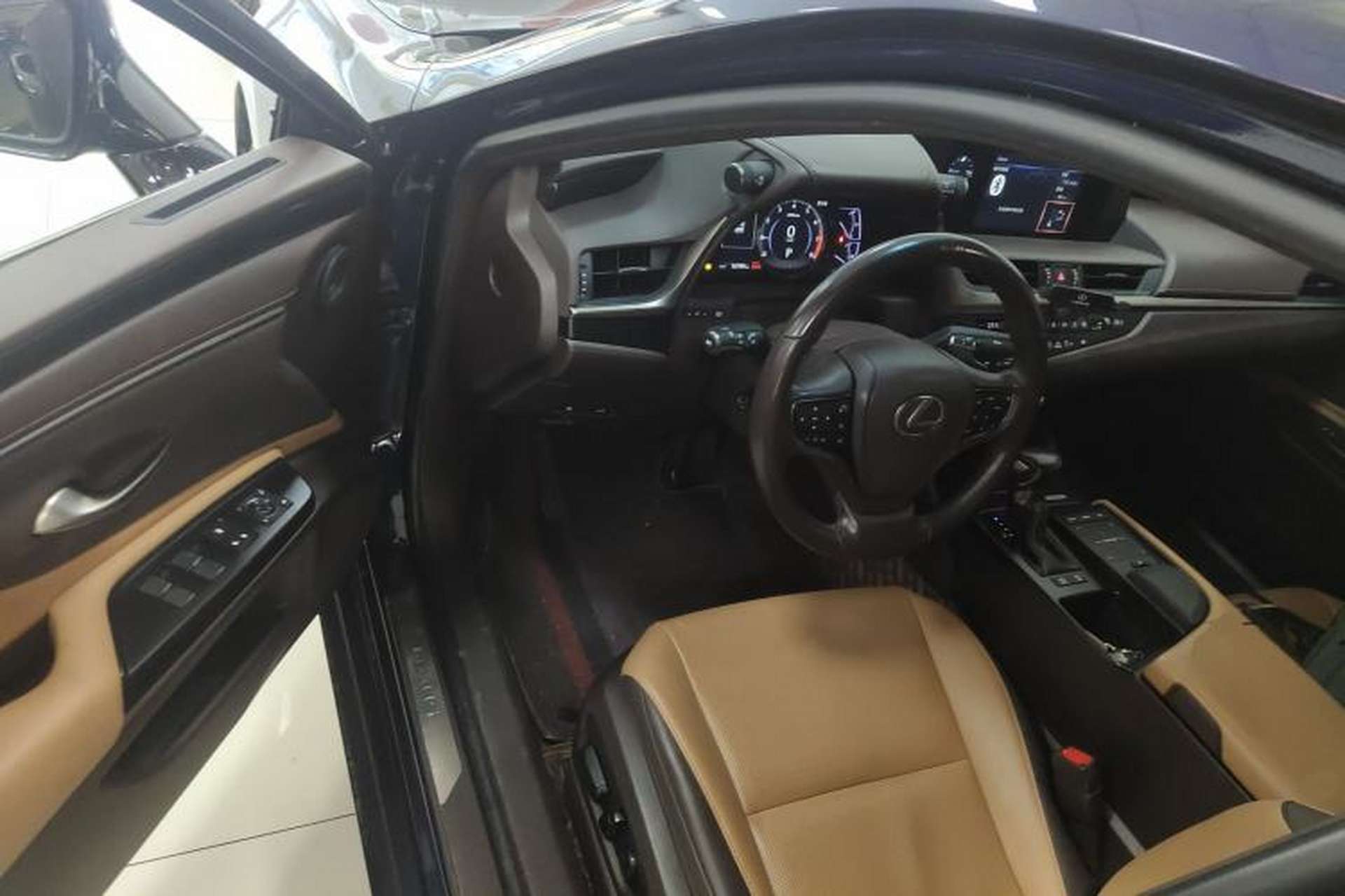 Used Lexus ES 2020 200 Excellence Edition Driver Seat