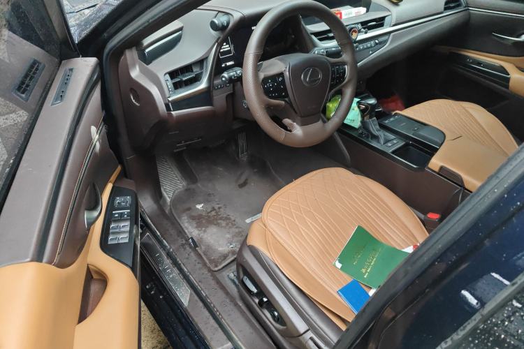 Used Lexus ES 2020 200 Excellence Edition Driver Seat