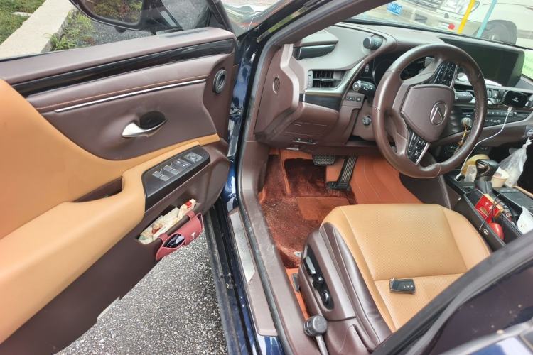 Used Lexus ES 2020 260 Excellence Edition Driver Seat