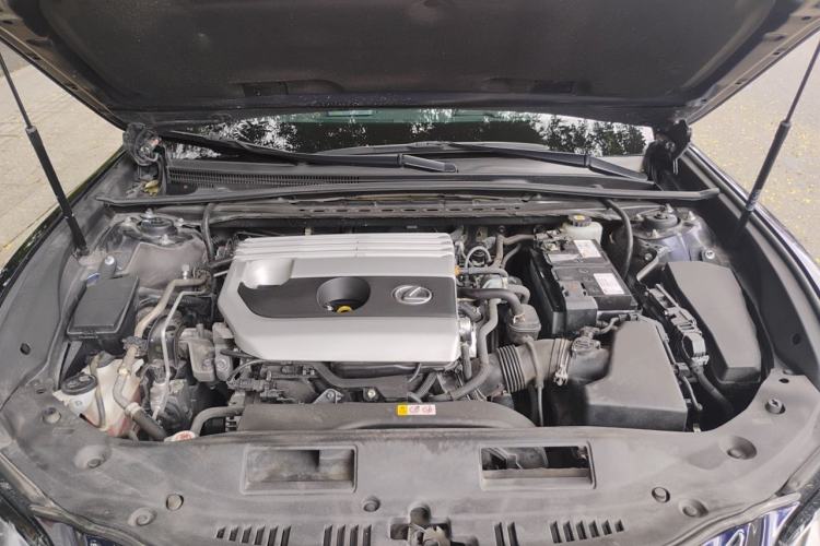 Used Lexus ES 2020 200 Excellence Edition Engine Bay