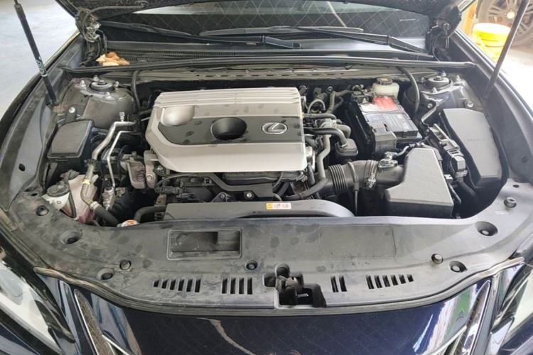 Used Lexus ES 2020 200 Excellence Edition Engine Bay