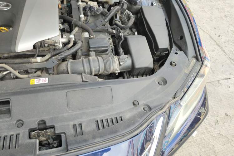Used Lexus ES 2020 300h Deluxe Edition Engine Bay Left