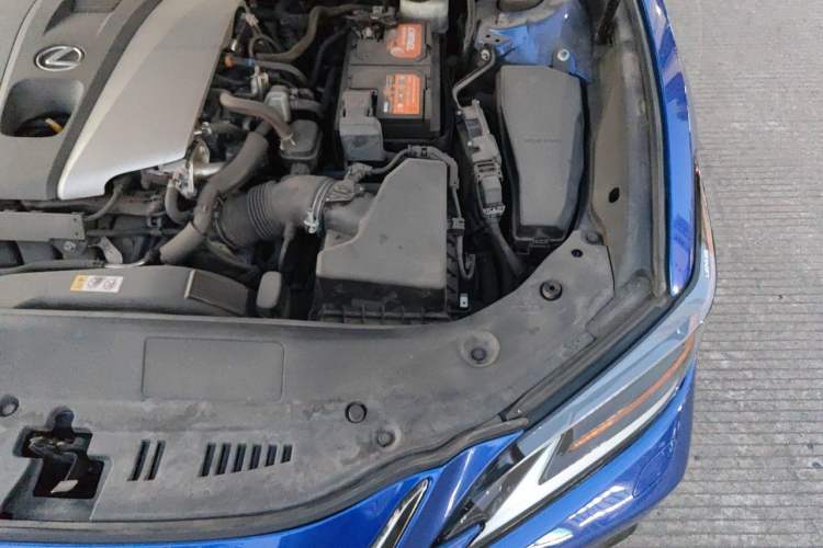 Used Lexus ES 2020 260 F SPORT Engine Bay Left