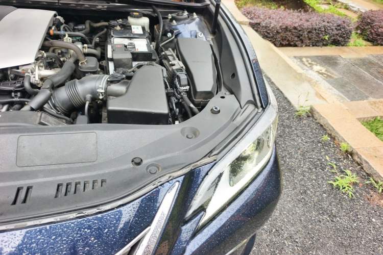 Used Lexus ES 2020 260 Excellence Edition Engine Bay Left