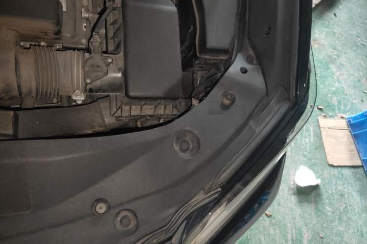 Used Lexus ES 2020 300h Premier Edition Engine Bay Left