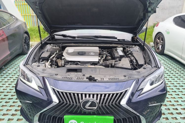 Used Lexus ES 2020 200 Excellence Edition Engine Bay