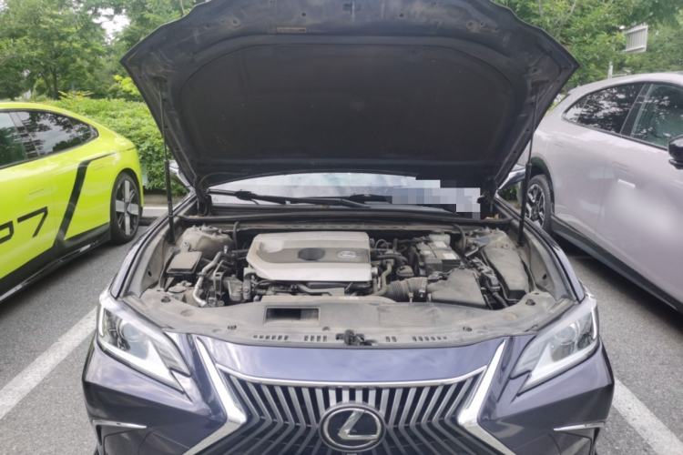 Used Lexus ES 2020 200 Luxury Edition Engine Bay