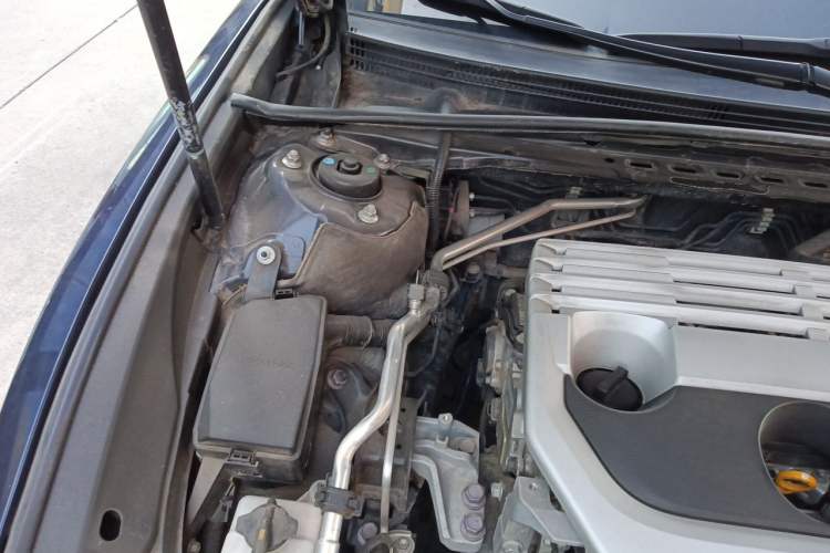 Used Lexus ES 2020 200 Excellence Edition Engine Bay Right