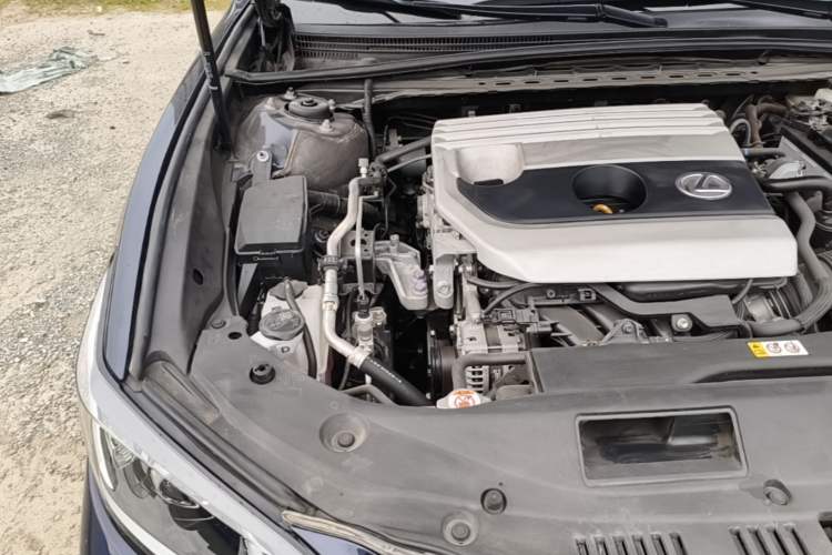 Used Lexus ES 2020 200 Excellence Edition Engine Bay Right