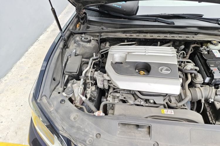 Used Lexus ES 2020 200 Excellence Edition Engine Bay Right