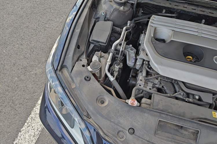 Used Lexus ES 2020 200 Excellence Edition Engine Bay Right