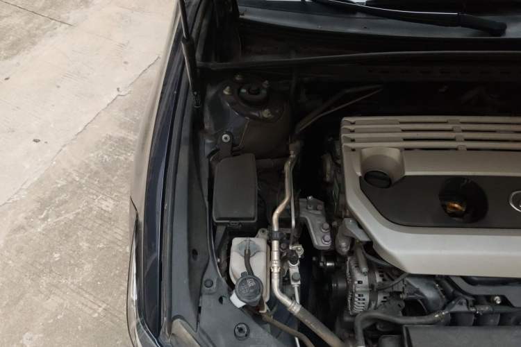 Used Lexus ES 2020 200 Excellence Edition Engine Bay Right