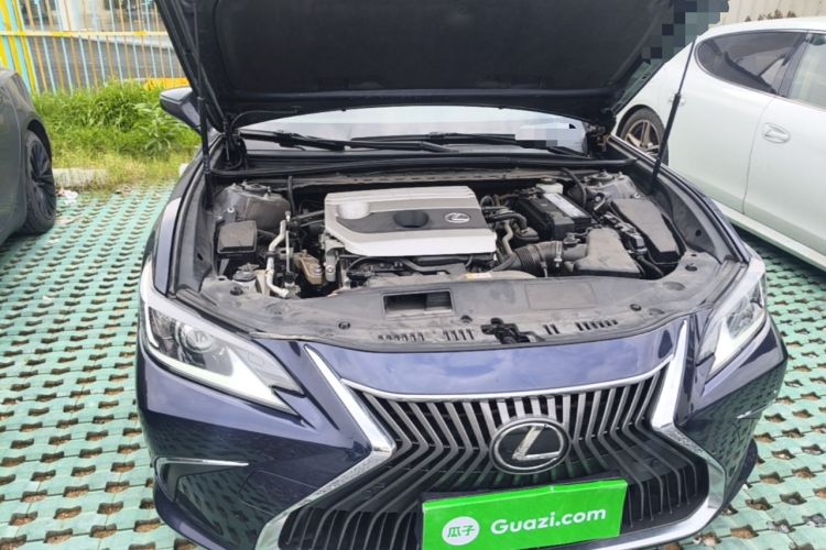 Used Lexus ES 2020 200 Excellence Edition Engine Bay Right
