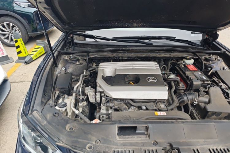 Used Lexus ES 2020 200 Excellence Edition Engine Bay Right