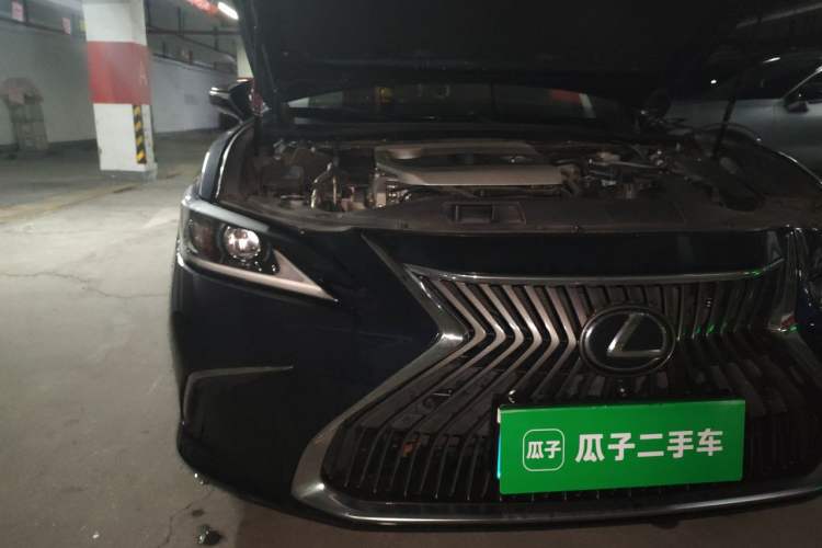 Used Lexus ES 2020 200 Excellence Edition Engine Bay Right