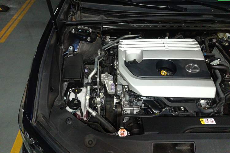 Used Lexus ES 2020 200 Excellence Edition Engine Bay Right
