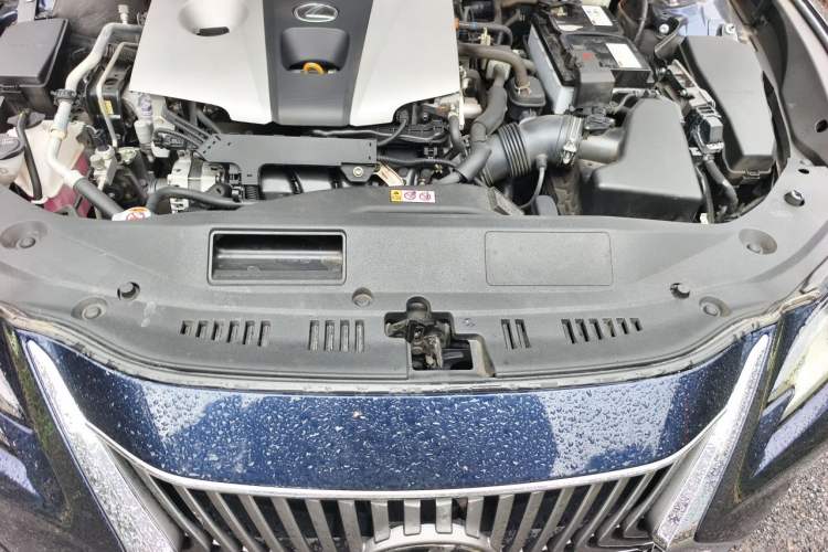 Used Lexus ES 2020 260 Excellence Edition Engine Bay