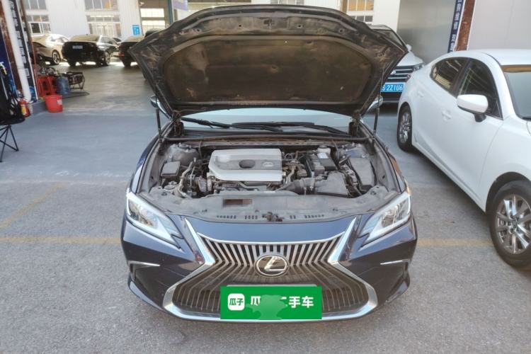 Used Lexus ES 2020 200 Excellence Edition Engine Bay