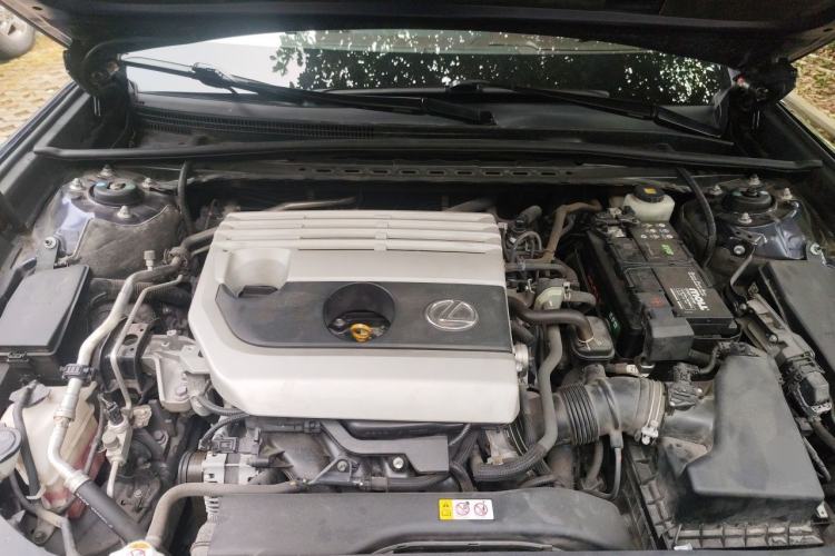 Used Lexus ES 2020 200 Luxury Edition Engine Bay