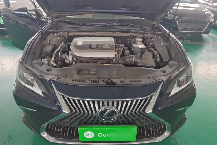 Used Lexus ES 2020 200 Excellence Edition Engine Bay