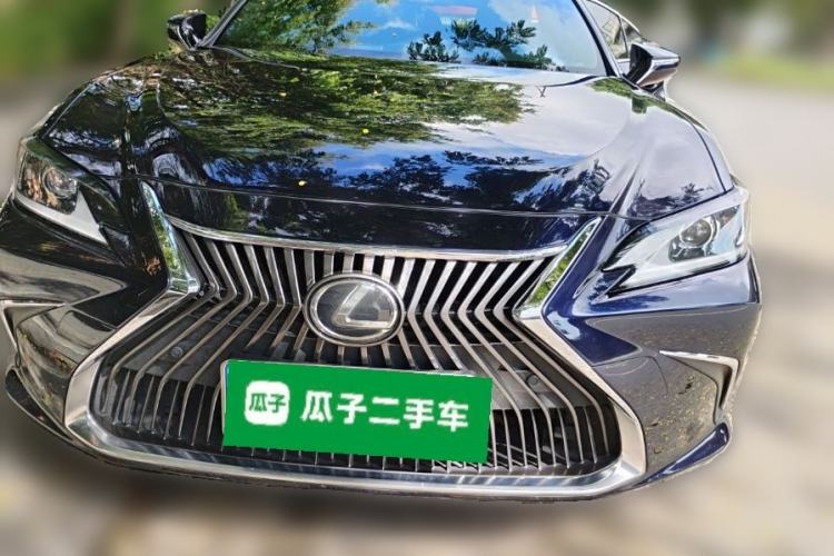 Used Lexus ES 2020 200 Excellence Edition Exterior 1