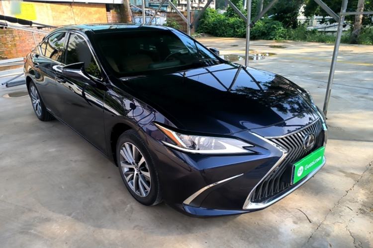 Used Lexus ES 2020 300h Premier Edition Exterior 1