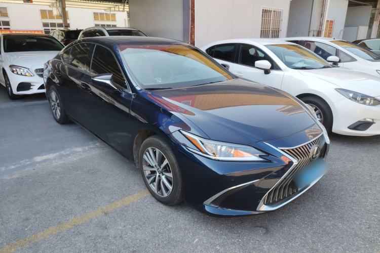 Used Lexus ES 2020 200 Excellence Edition Exterior 1