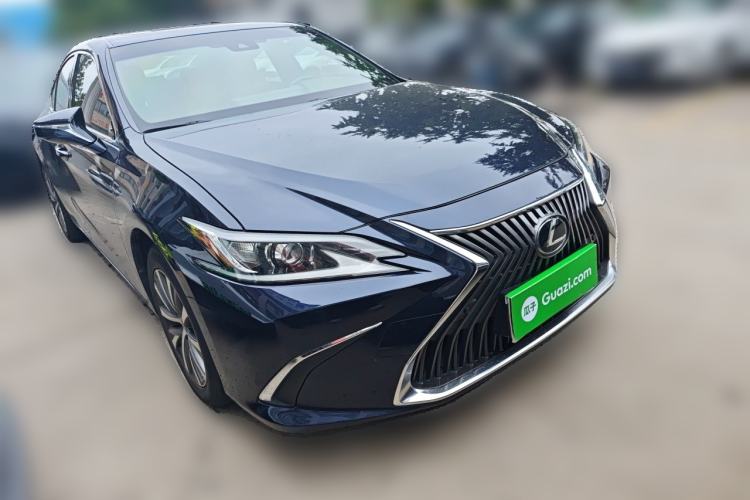 Used Lexus ES 2020 200 Excellence Edition Exterior 2