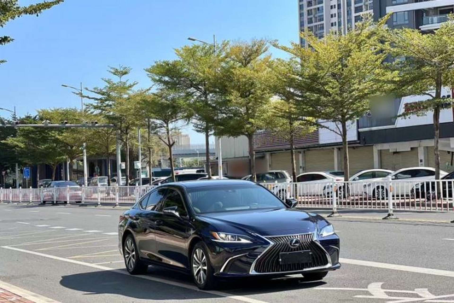 Used Lexus ES 2020 260 Excellence Edition Exterior 4