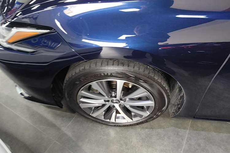 Used Lexus ES 2020 200 Excellence Edition Exterior 4