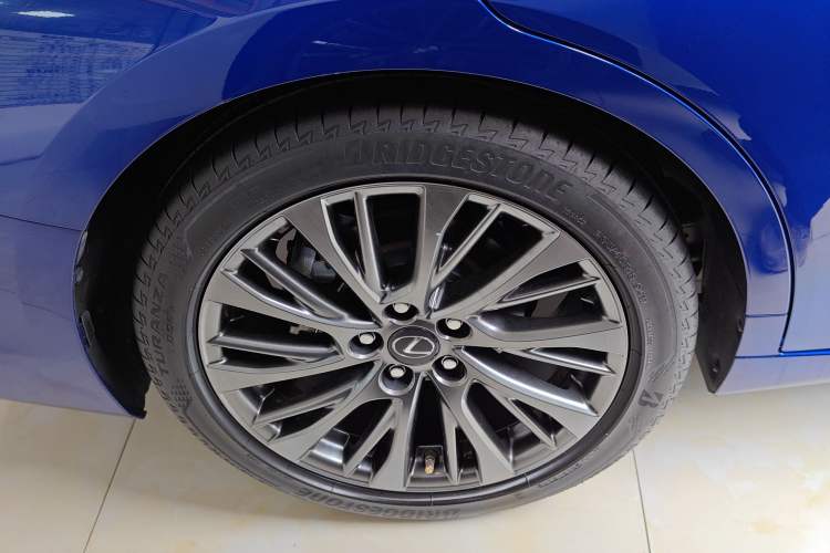 Used Lexus ES 2020 260 F SPORT Exterior 5