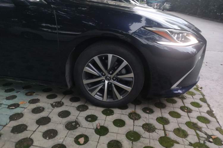 Used Lexus ES 2020 200 Excellence Edition Exterior 7