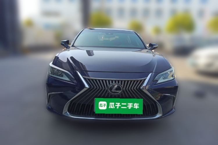 Used Lexus ES 2020 200 Excellence Edition Front